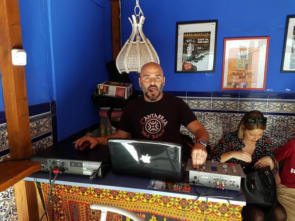 Casa Babylon Backpakers Hostel مالقة المظهر الخارجي الصورة