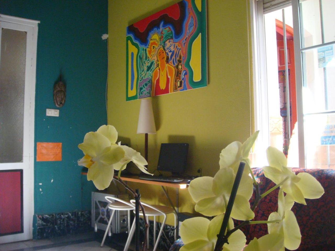 Casa Babylon Backpakers Hostel مالقة المظهر الخارجي الصورة